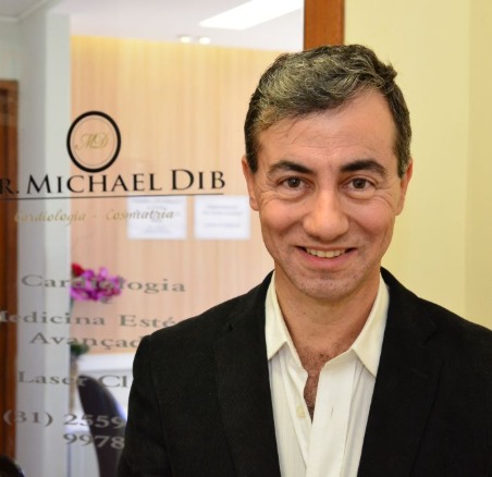 Dr. Michael Dib - Especialista em Tratamento Capilar
